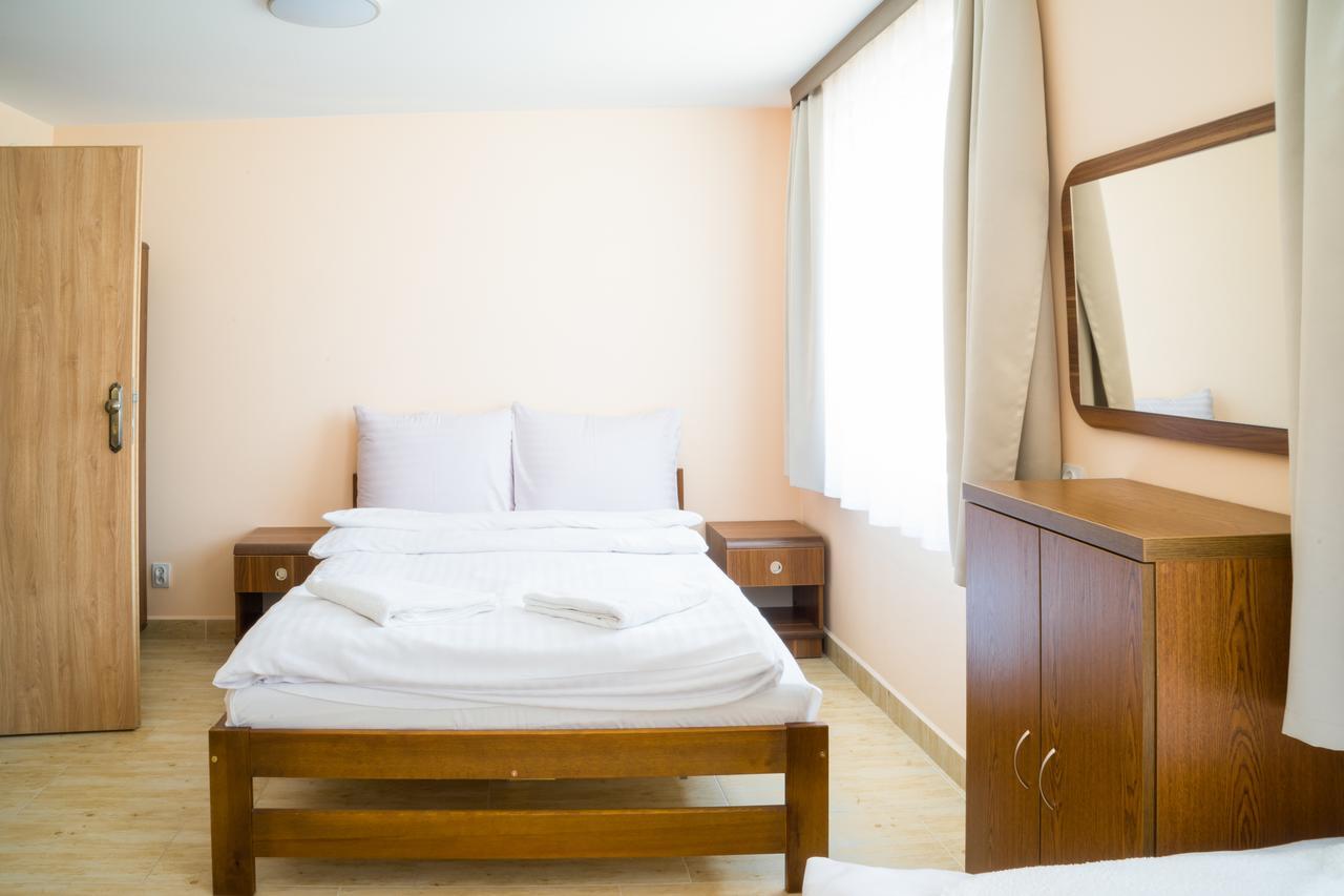 Zgoda Kompleks Hotelarski Świętochłowice Buitenkant foto