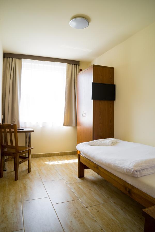 Zgoda Kompleks Hotelarski Świętochłowice Buitenkant foto