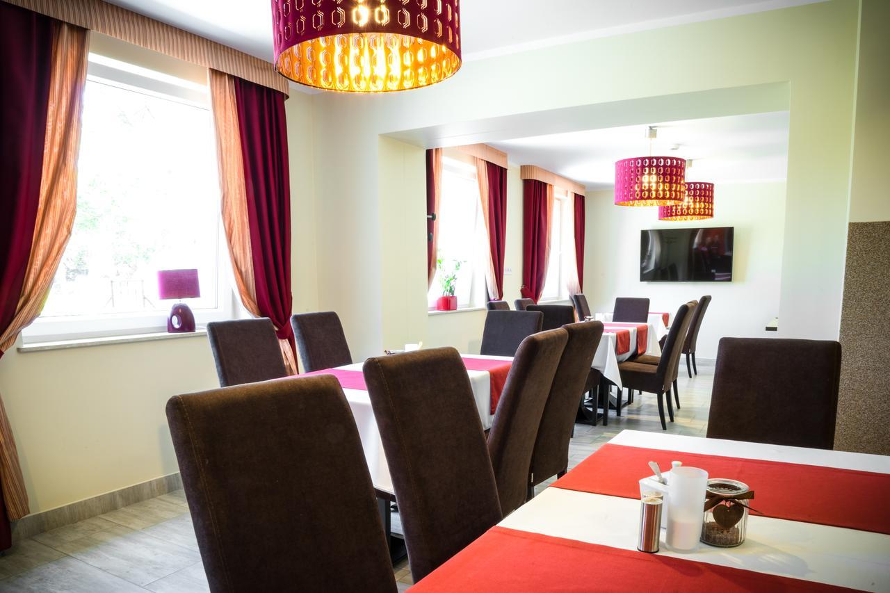 Zgoda Kompleks Hotelarski Świętochłowice Buitenkant foto
